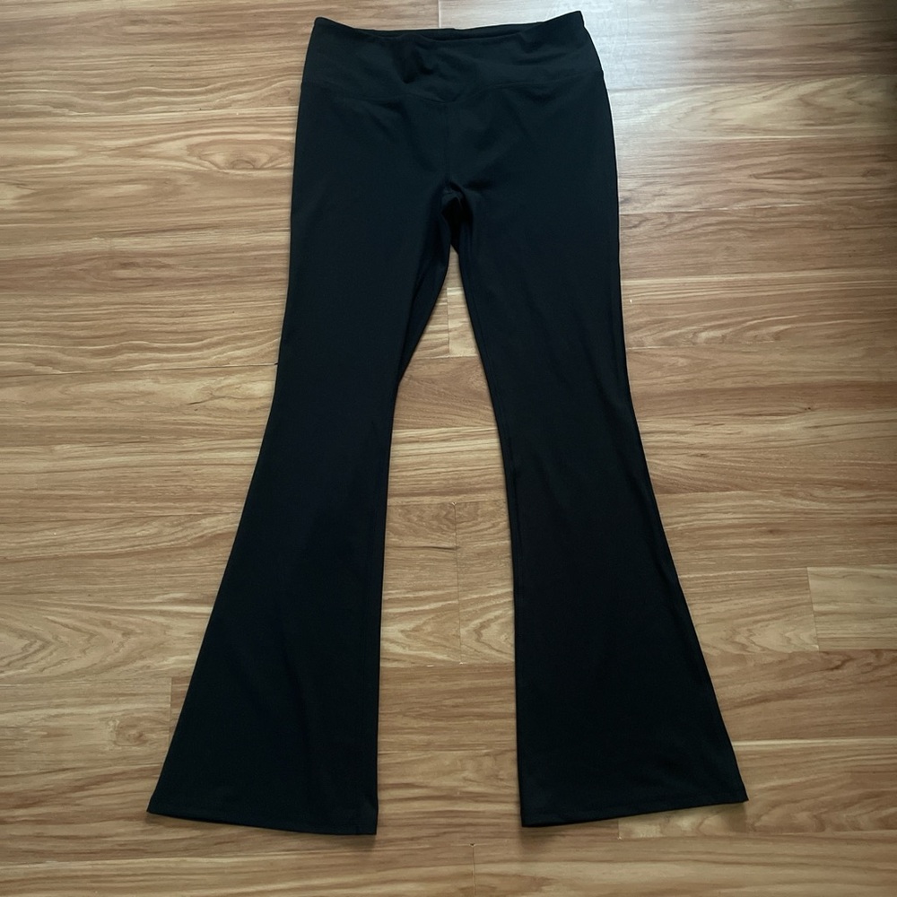 Black Flared Yoga Pants